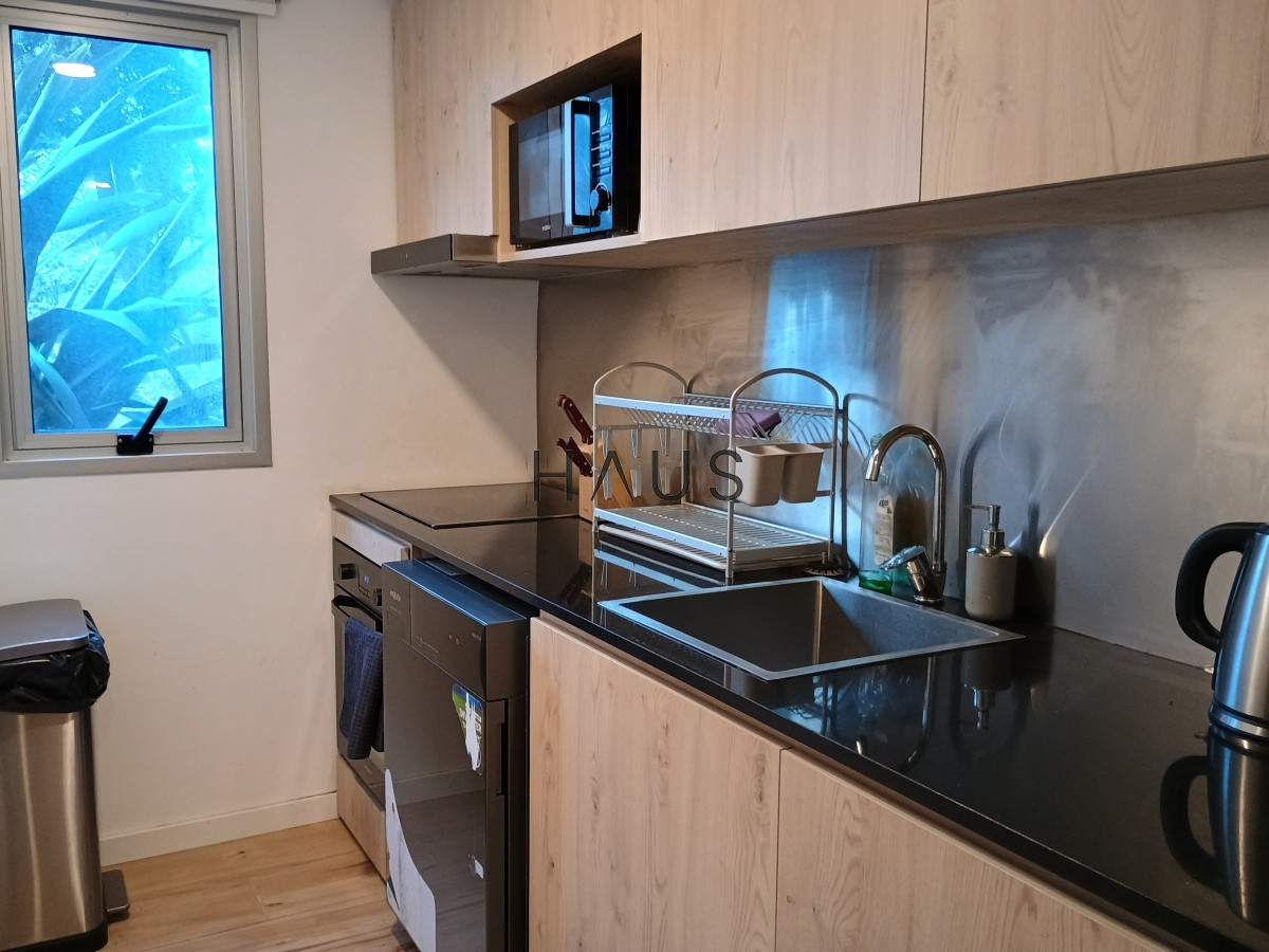 Apartamento ID.99 - Venta de apartamento 2 dormitorios, Mansa, Punta del Este