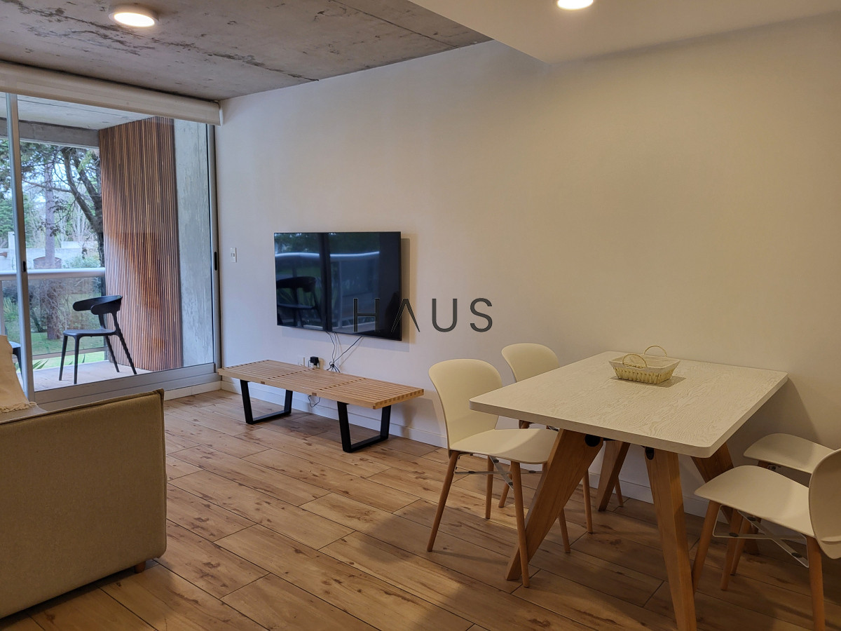 Apartamento ID.97 - Venta de apartamento 2 dormitorios, Mansa, Punta del Este