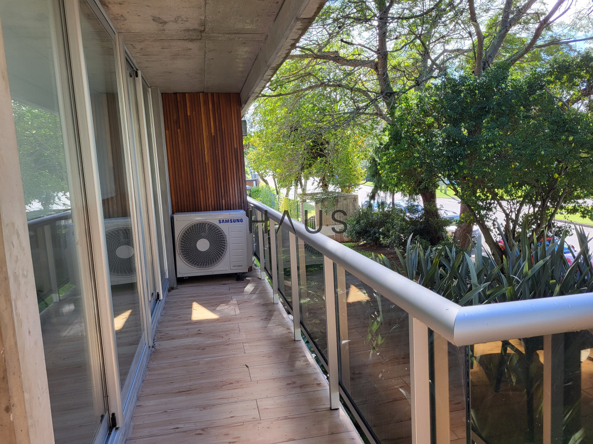 Apartamento ID.97 - Venta de apartamento 2 dormitorios, Mansa, Punta del Este
