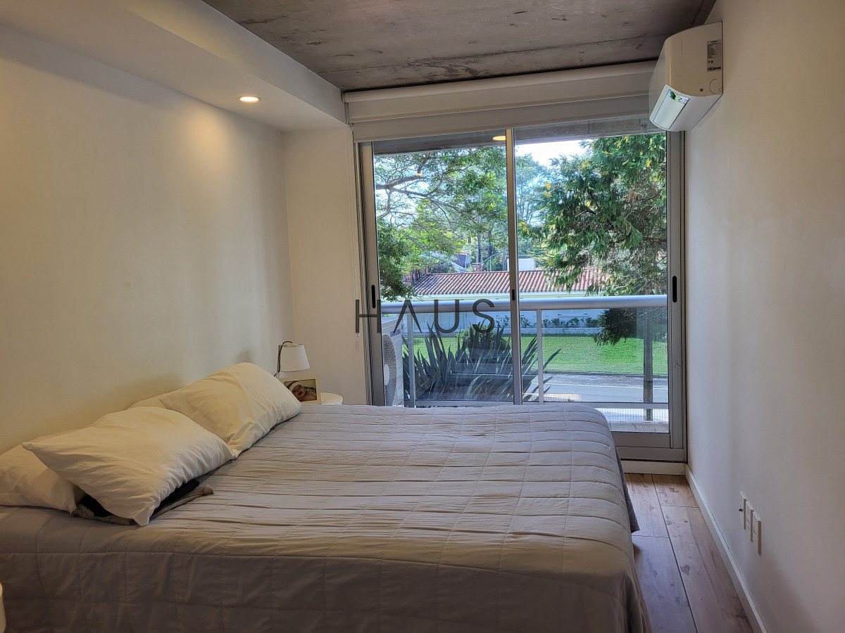 Apartamento ID.97 - Venta de apartamento 2 dormitorios, Mansa, Punta del Este
