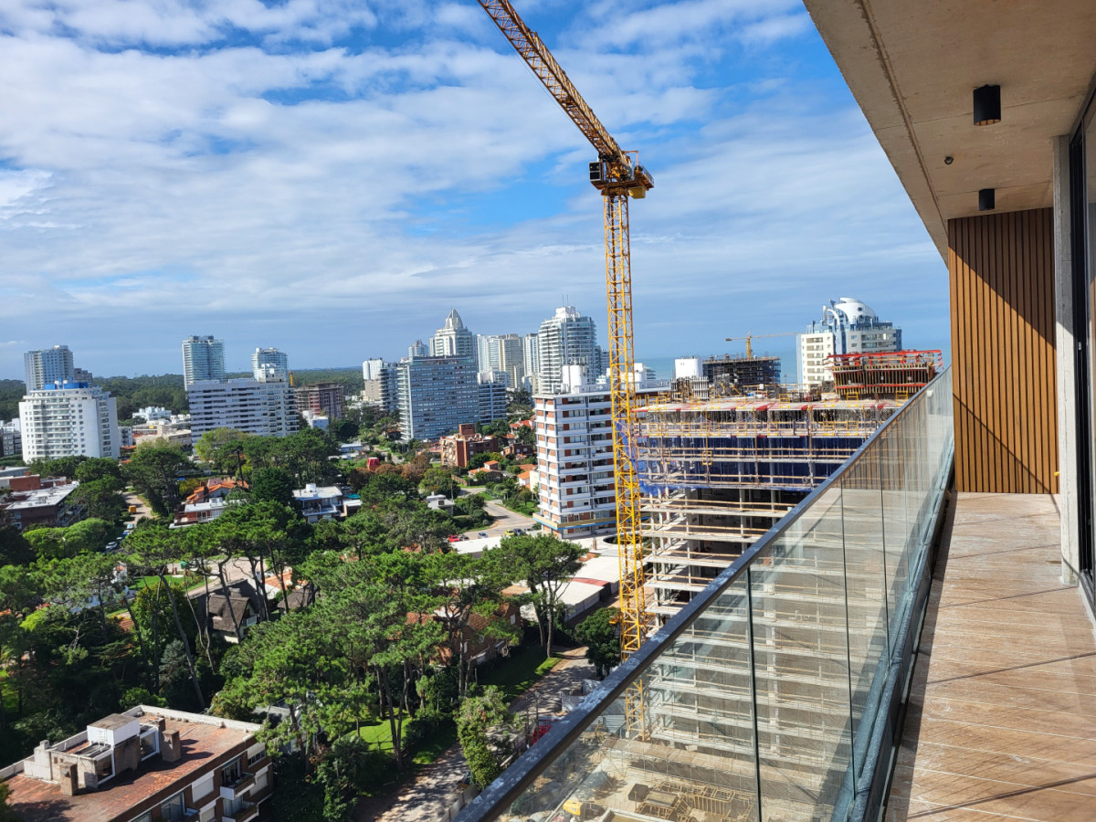 Apartamento ID.21098598 - Venta de Apartamento 3 Dormitorios - Torres del Este - Punta del Este