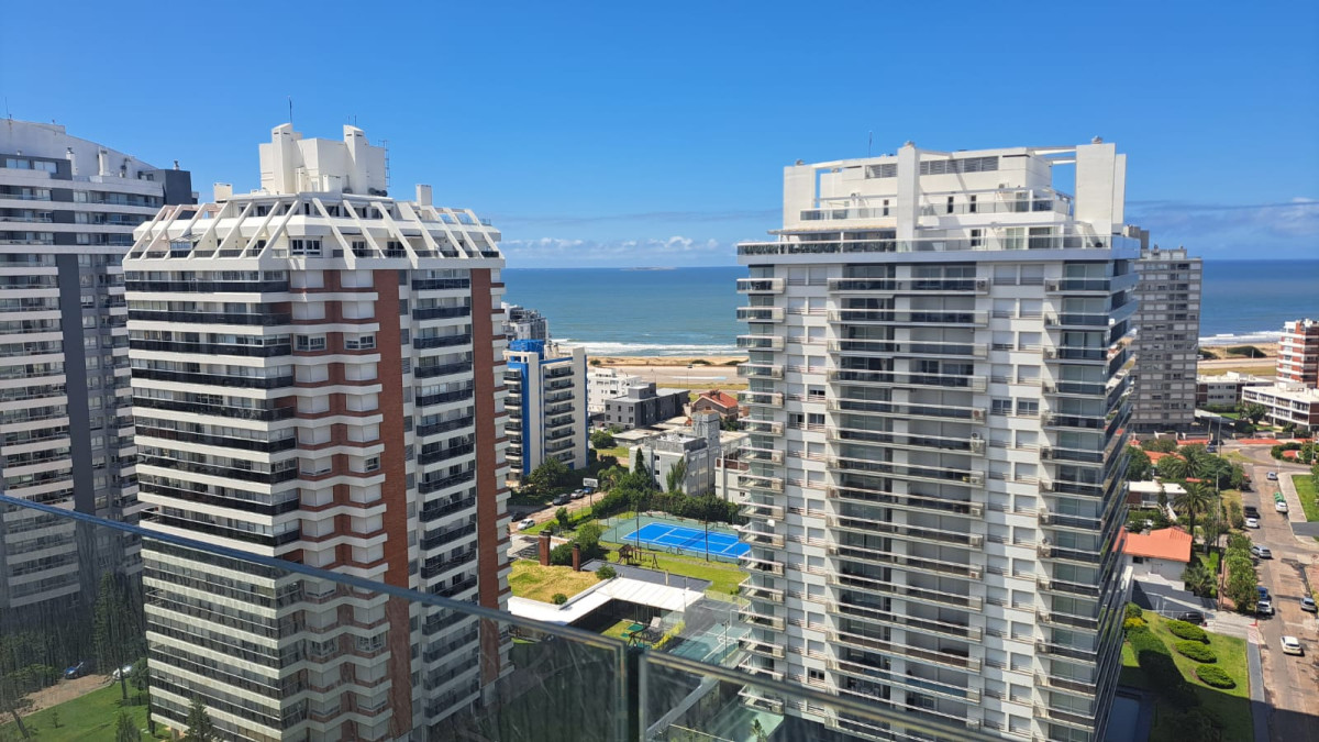 Apartamento ID.21098598 - Venta de Apartamento 3 Dormitorios - Torres del Este - Punta del Este