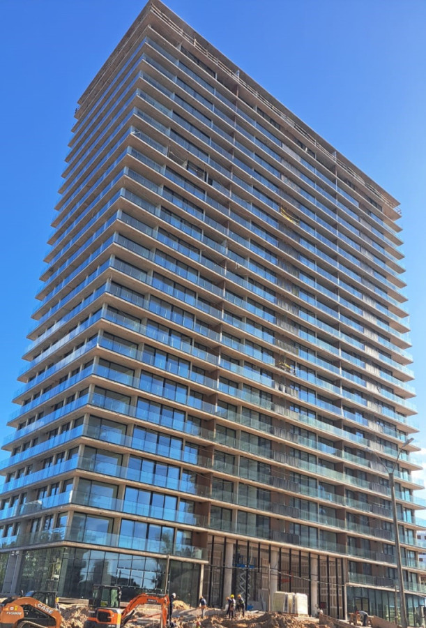 Apartamento ID.21098598 - Venta de Apartamento 3 Dormitorios - Torres del Este - Punta del Este