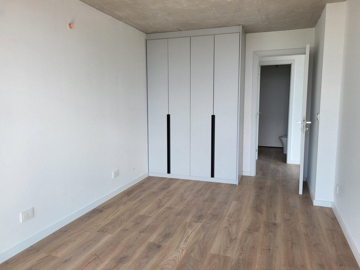 Apartamento ID.21098598 - Venta de Apartamento 3 Dormitorios - Torres del Este - Punta del Este
