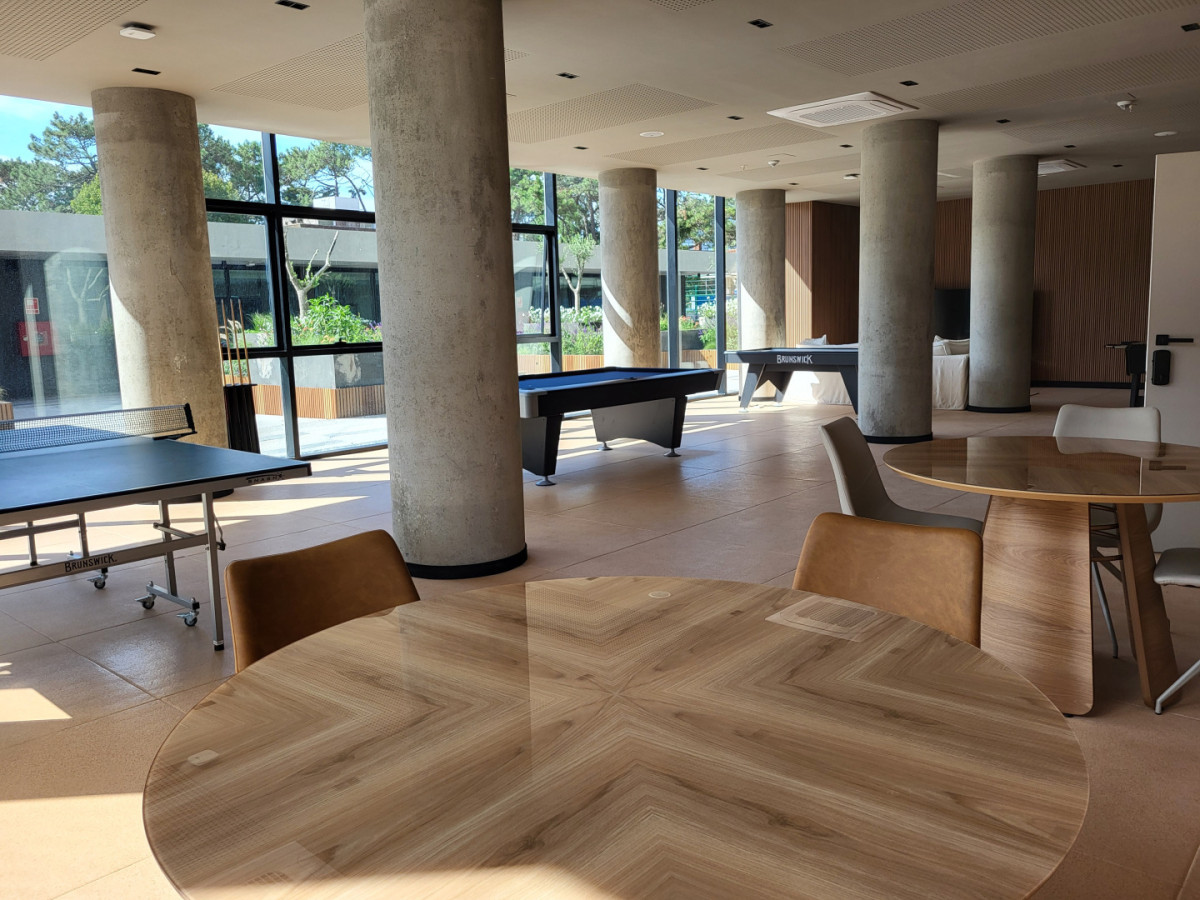 Apartamento ID.21098598 - Venta de Apartamento 3 Dormitorios - Torres del Este - Punta del Este