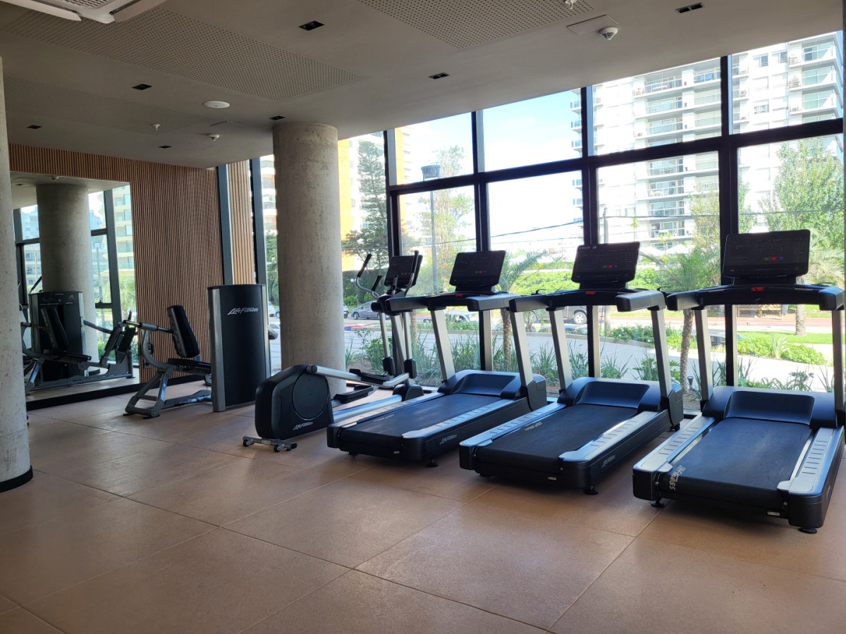 Apartamento ID.21098598 - Venta de Apartamento 3 Dormitorios - Torres del Este - Punta del Este