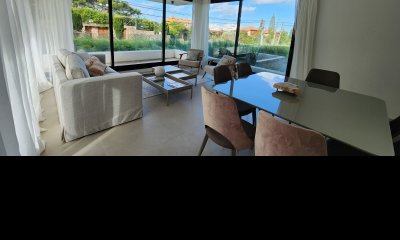 Venta de apartamento 2 dormitorios, playa Brava, Punta del Este