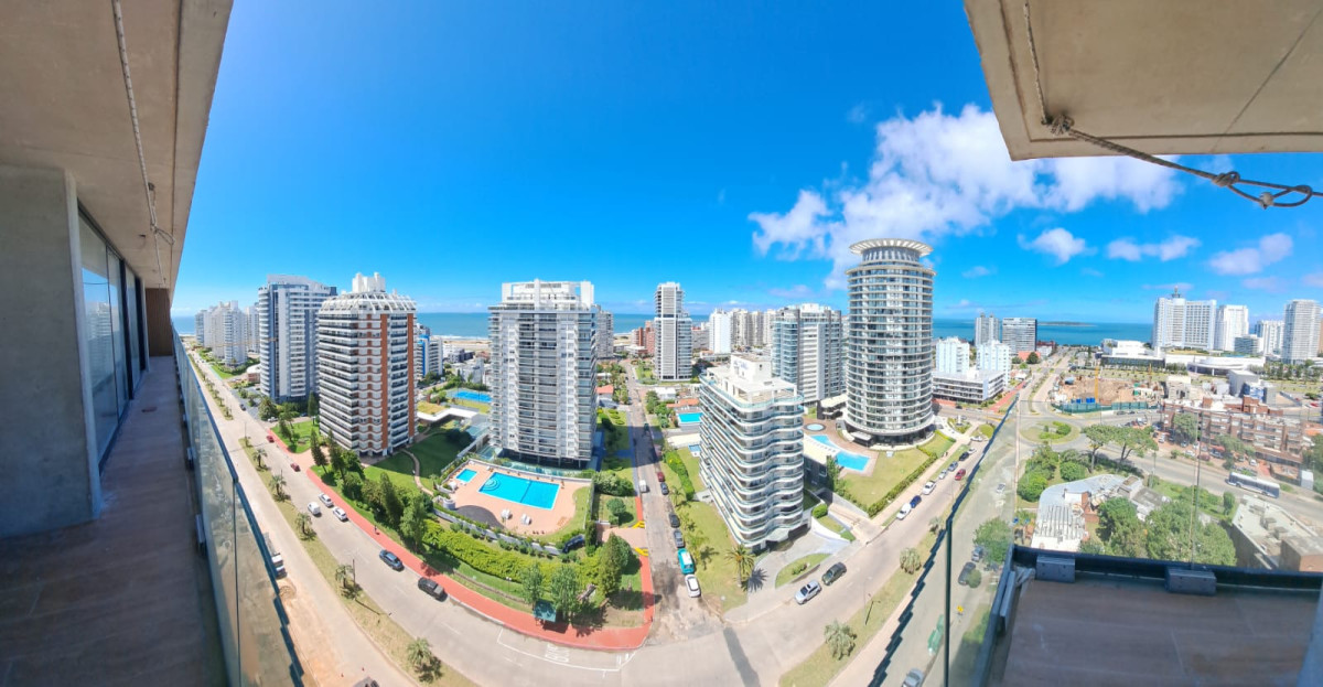 Venta de Apartamento 3 Dormitorios - Torres del Este - Punta del Este