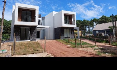 Casa duplex a estrenar, Parque Burett