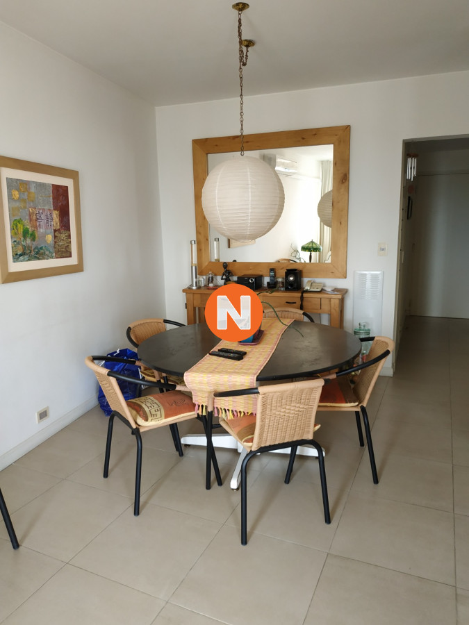 Apartamento Ref.221077 - Apartamento en venta de dos dormitorios en Punta del Este. Con balcón - terraza
