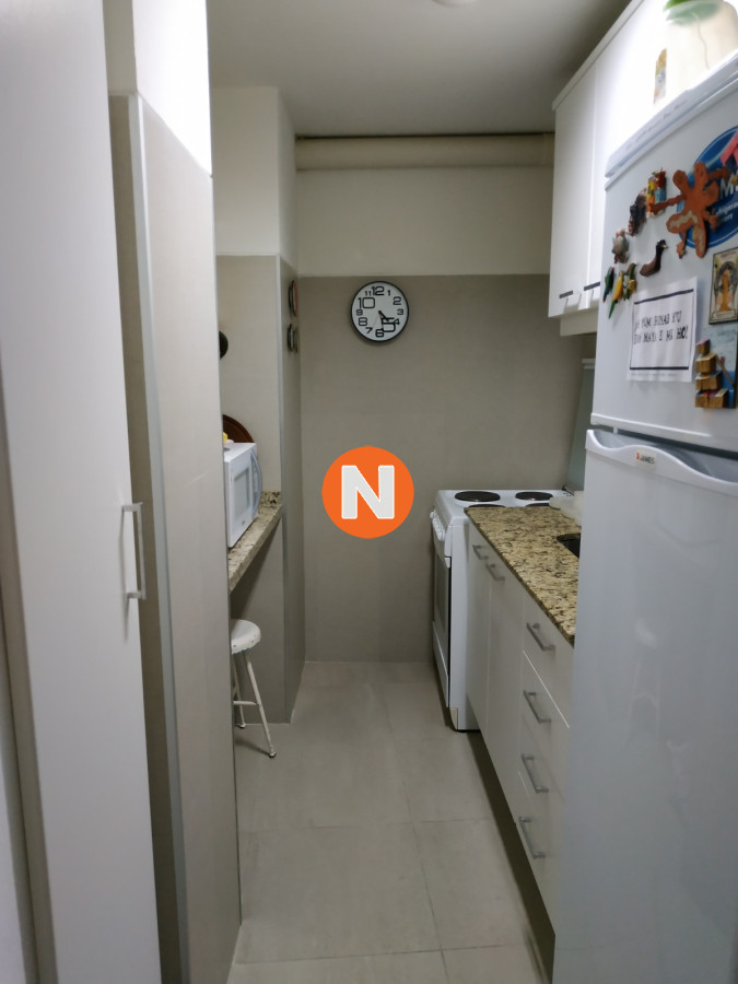 Apartamento Ref.221077 - Apartamento en venta de dos dormitorios en Punta del Este. Con balcón - terraza