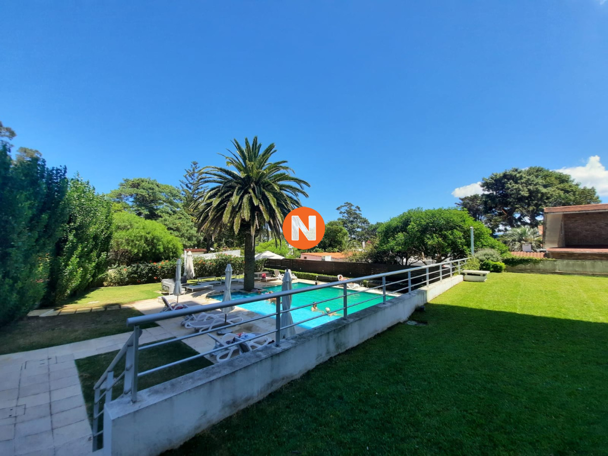 Apartamento Ref.221078 - Apartamento  en venta - Punta del Este