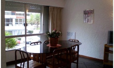 Vendo Apartamento en Punta del Este.