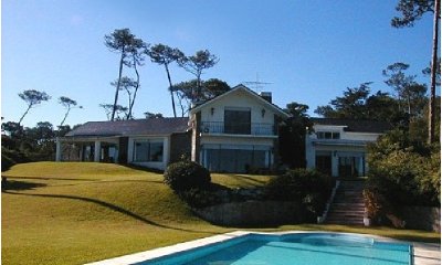 Casa en venta frente al mar - Punta del Este