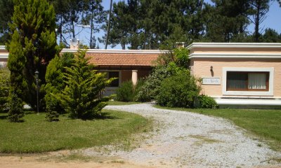 Casa en venta de cuatro dormitorios en Pinares - Punta del Este