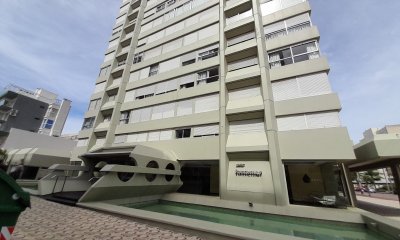 Apartamento de un dormitorio en venta en Punta del Este. Zona: Península.