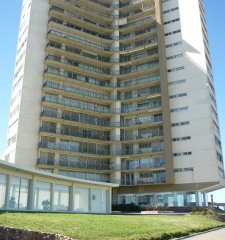 Apartamento en Punta del Este, Brava