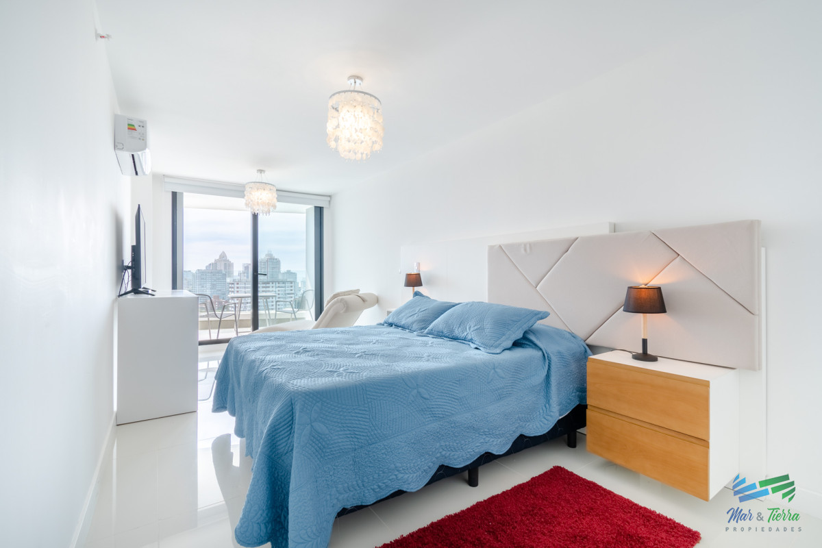 Apartamento ID.4856 - Apartamento de tres dormitorios en venta Art Tower Punta del Este