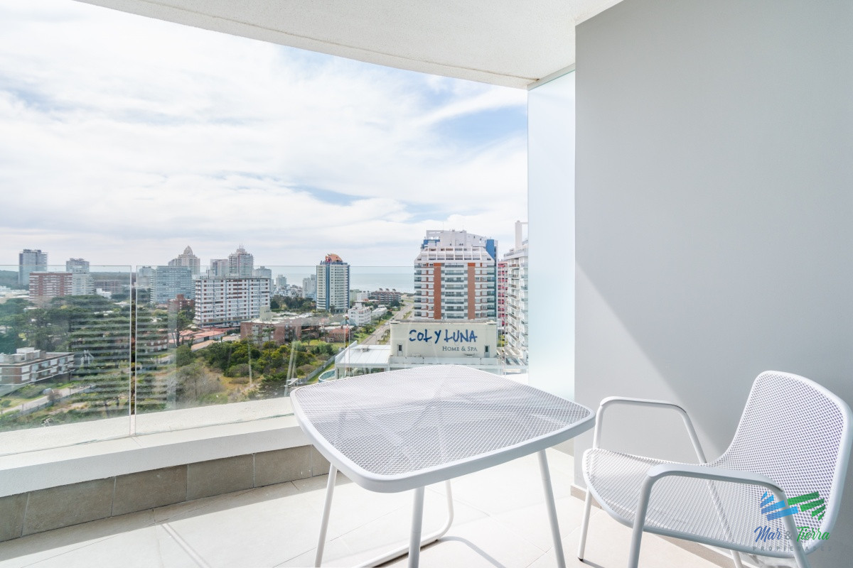 Apartamento ID.4856 - Apartamento de tres dormitorios en venta Art Tower Punta del Este