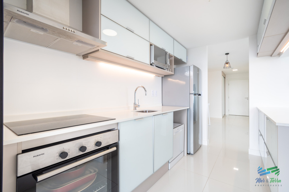 Apartamento ID.4856 - Apartamento de tres dormitorios en venta Art Tower Punta del Este