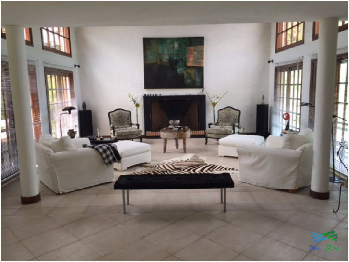 Casa ID.3035 - Casa en Venta, Mansa, Punta del Este, 3 Dormitorios.