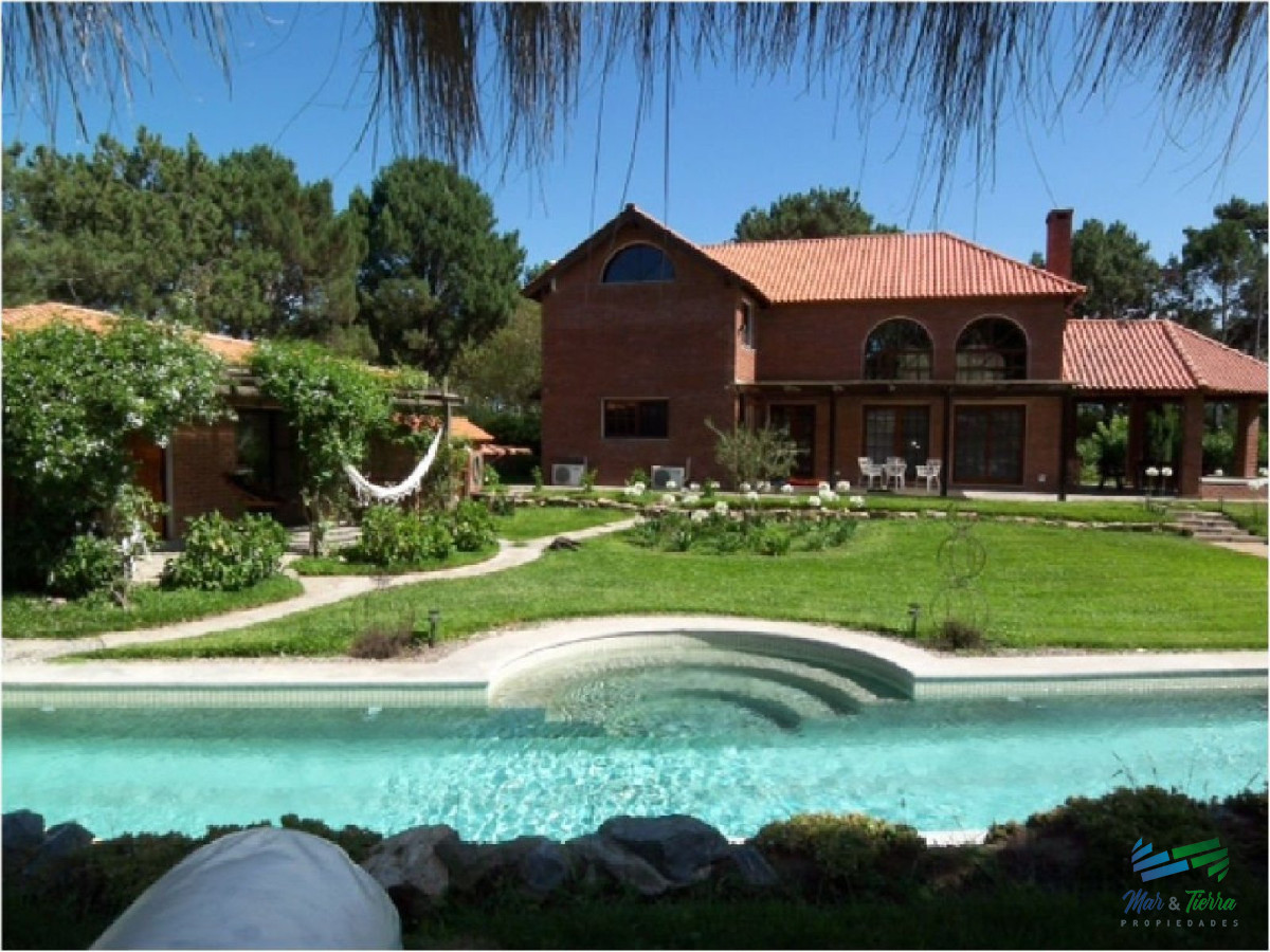 Casa ID.3035 - Casa en Venta, Mansa, Punta del Este, 3 Dormitorios.