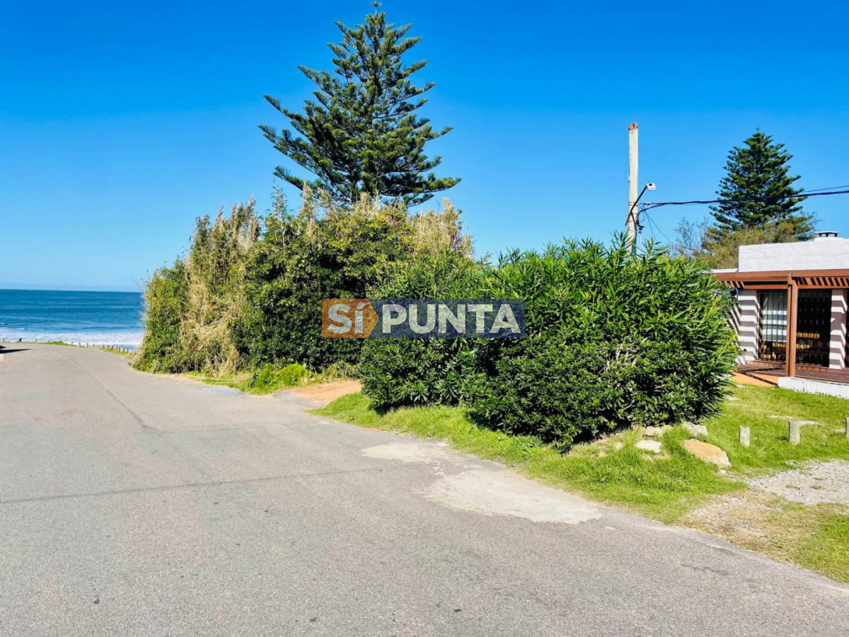 Casa en Venta a metros de La Posta de Tres Dormitorios - SPT6356C