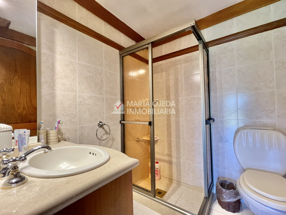 Casa ID.40655 - Espectacular casa en Playa Mansa con Pisicina