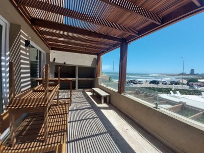 Espectacular Apartamento en la Barra frente al Mar