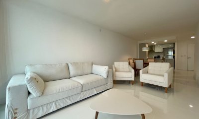 Apartamento de dos dormitorios en Venta, Punta del Este