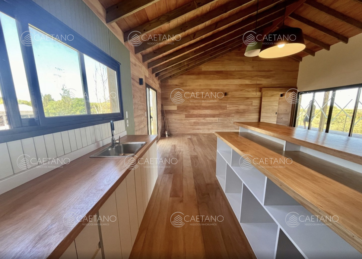 Espectacular casa en venta a estrenar en La Barra - GoPunta - Portal Inmobiliario de Punta del Este - Maldonado