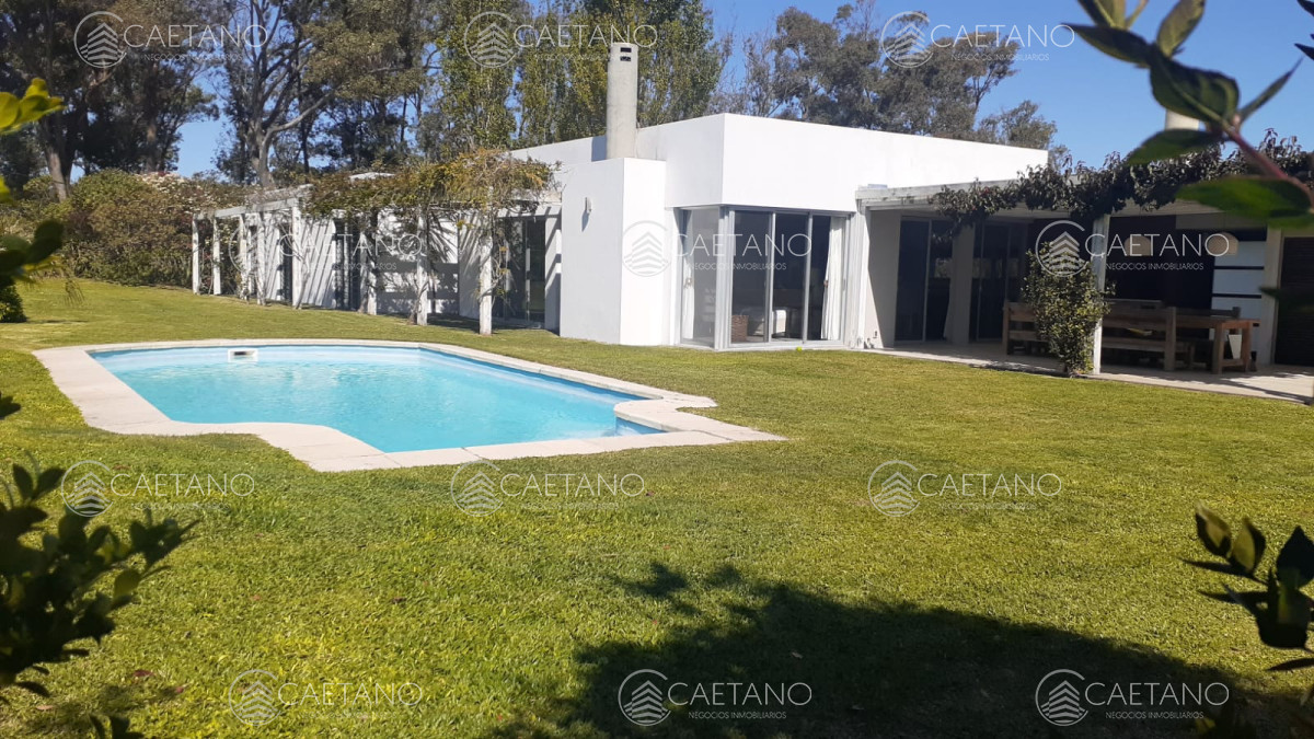 Casa Moderna en Montoya - DMC1692C