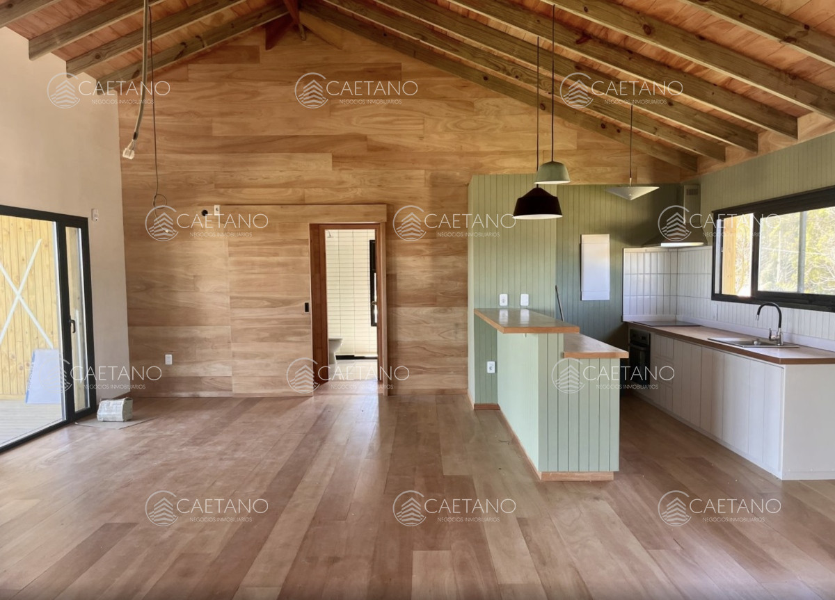 Espectacular casa en venta a estrenar en La Barra - GoPunta - Portal Inmobiliario de Punta del Este - Maldonado