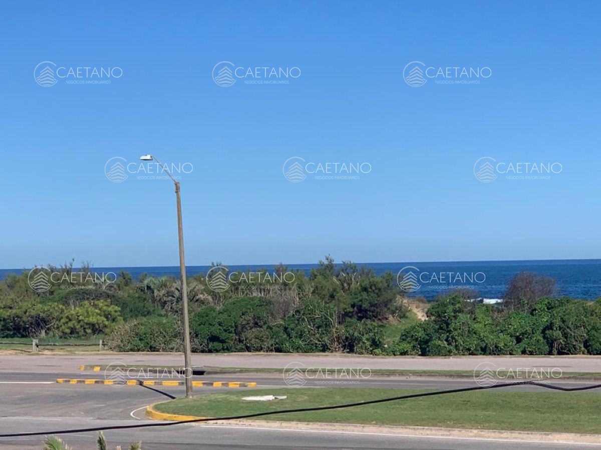Casa Primera Fila al Mar Punta del Este - DMC2795C