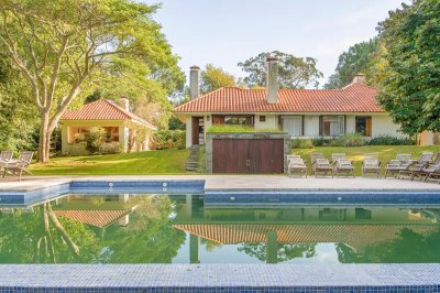 Venta casa 6 dormitorios, Rincón del Indio. Punta del Este