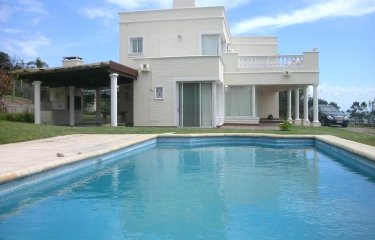 Punta Ballena Casa en Venta Cuatro Dormitorios