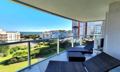 Sea And Forest Departamento en Venta Dos Dormitorios Punta del Este