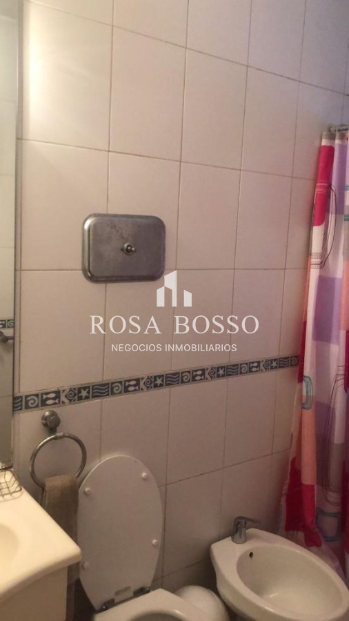 Apartamento ID.9131 - Venta Casa 5 Dormitorios con Piscina y Barbacoa en Lugano Punta del Este
