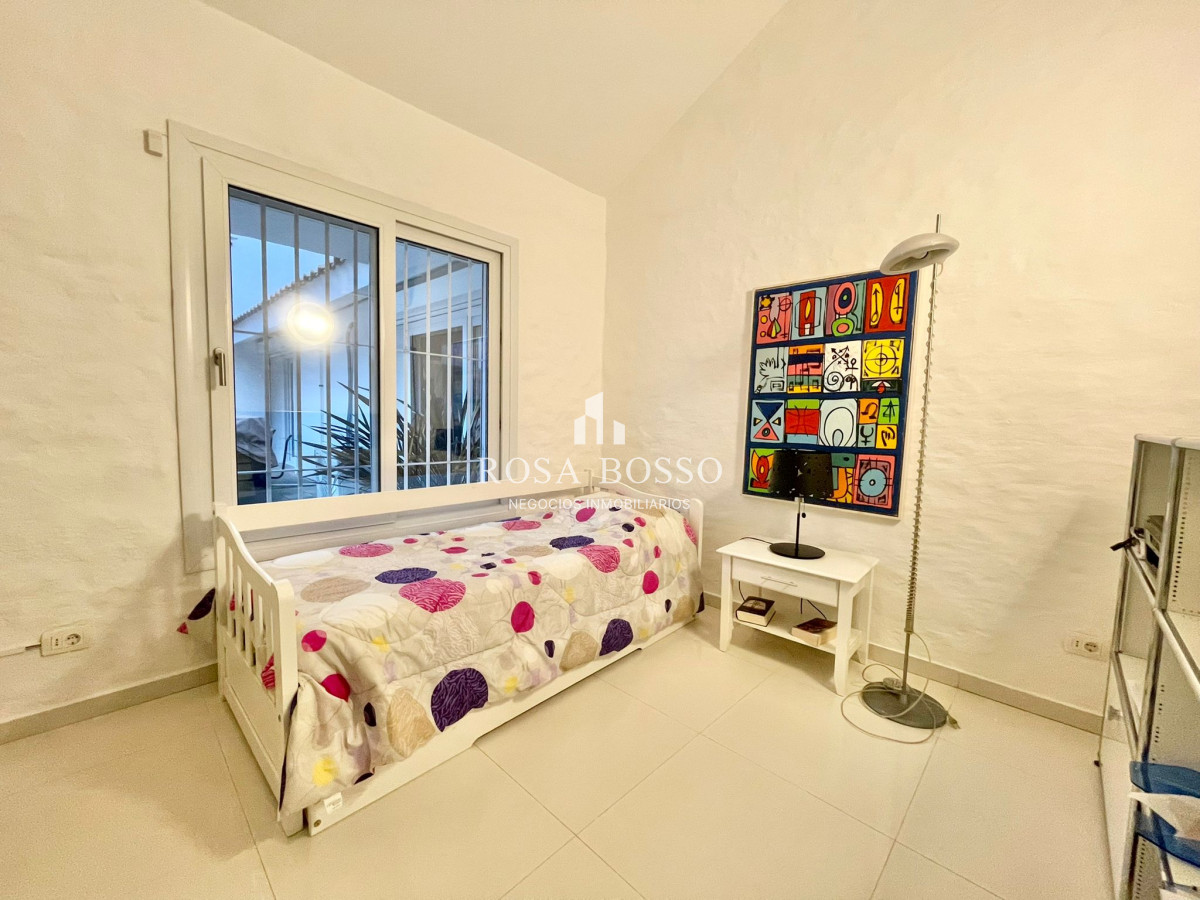 Apartamento ID.9134 - Casa Venta 6 dormitorios Golf Punta del Este