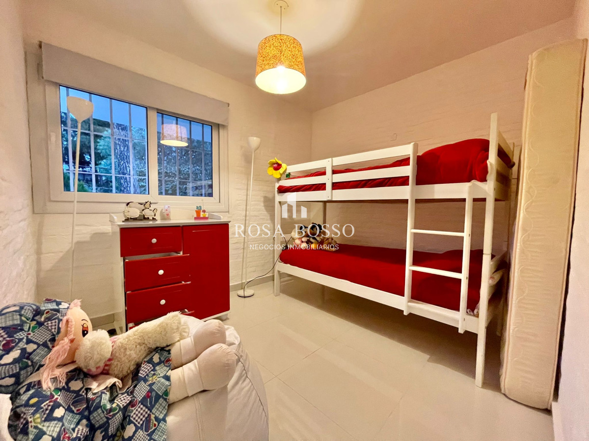 Apartamento ID.9134 - Casa Venta 6 dormitorios Golf Punta del Este