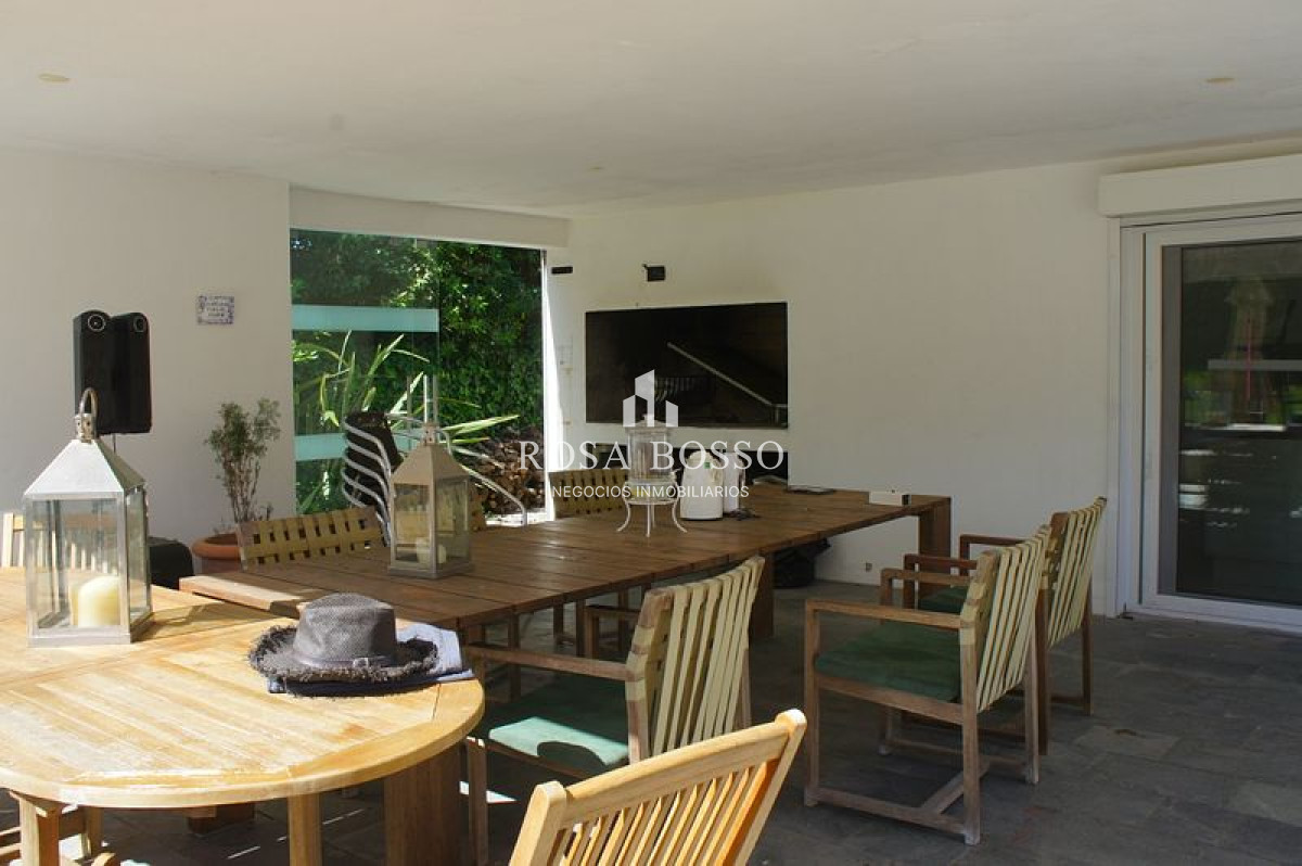 Apartamento ID.9134 - Casa Venta 6 dormitorios Golf Punta del Este