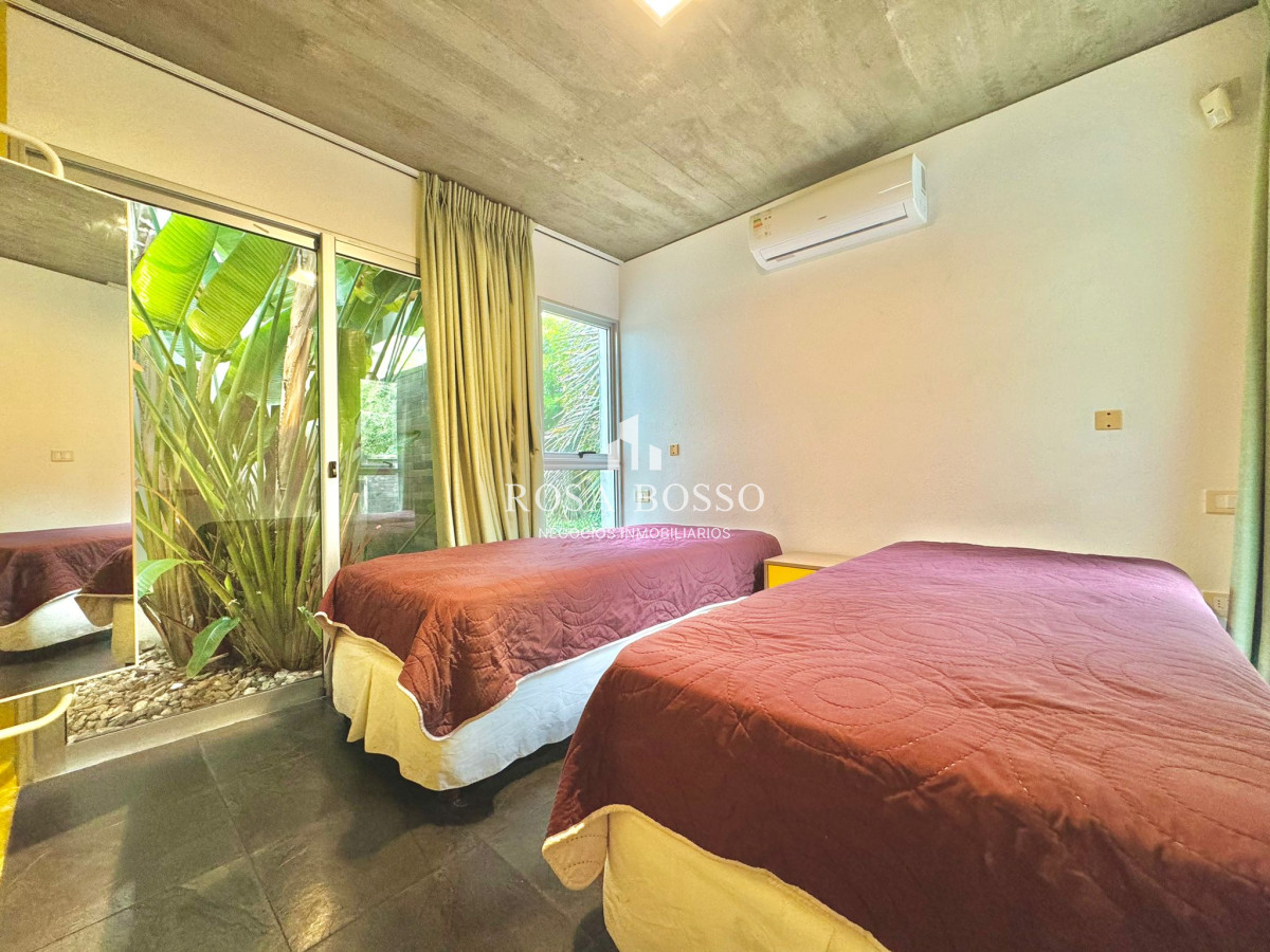 Apartamento ID.9132 - Venta Casa 3 dormitorios Punta del Este San Rafael