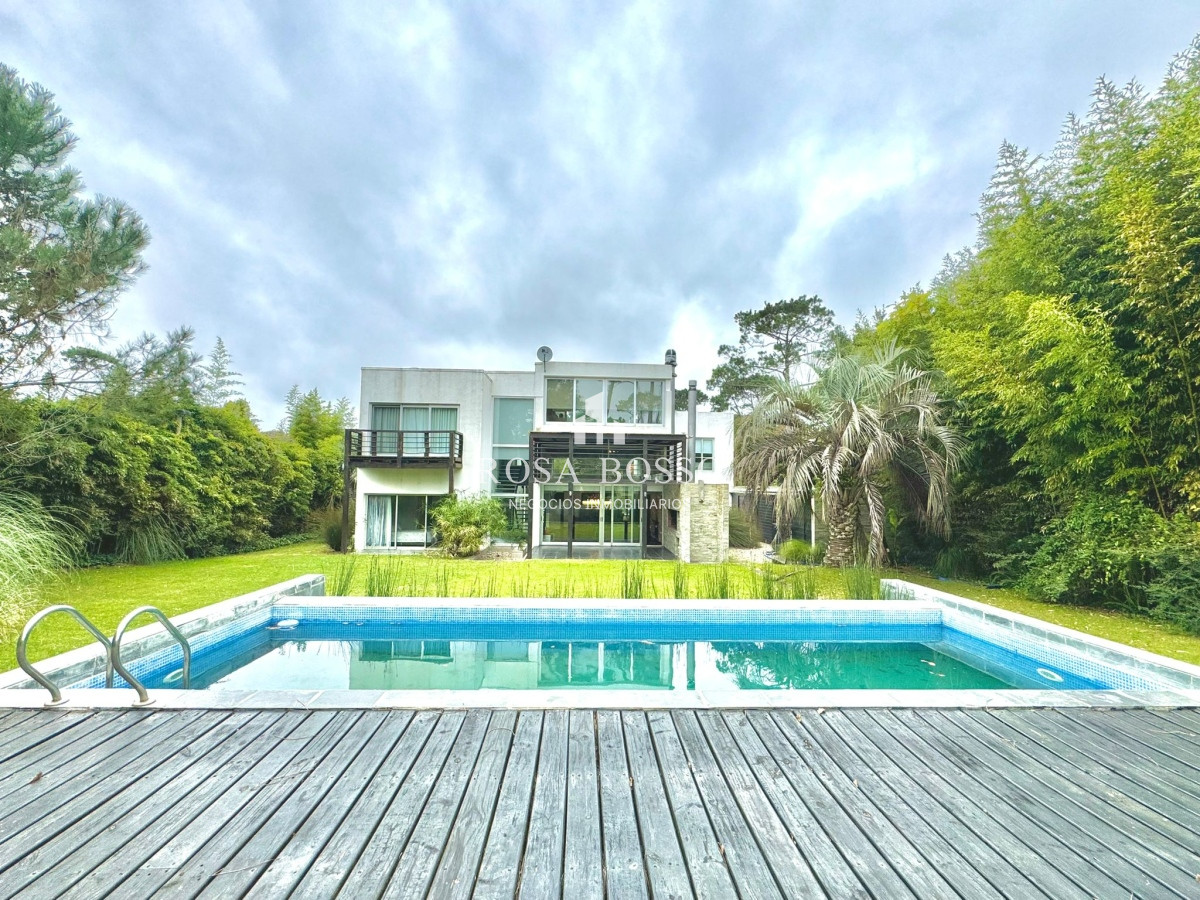 Apartamento ID.9132 - Venta Casa 3 dormitorios Punta del Este San Rafael