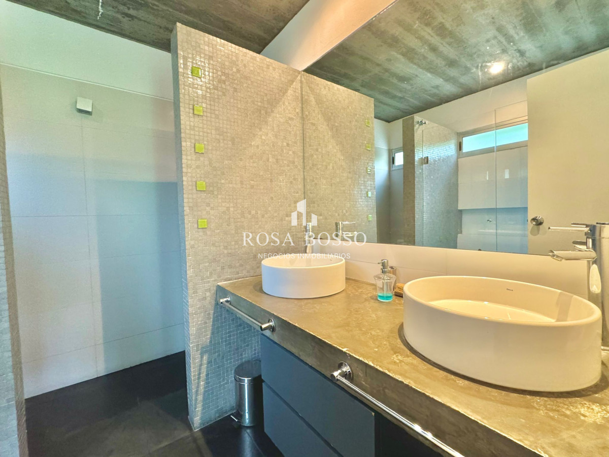 Apartamento ID.9132 - Venta Casa 3 dormitorios Punta del Este San Rafael