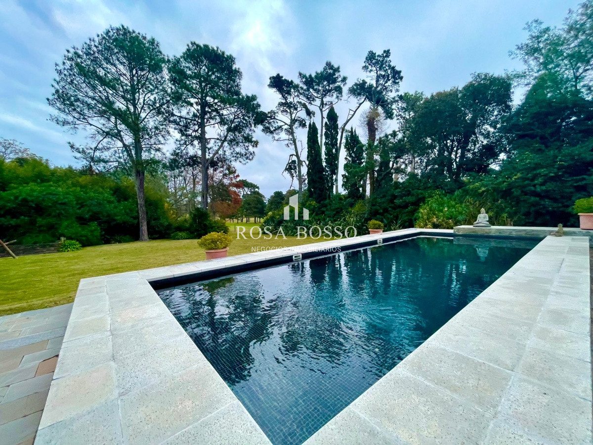 Apartamento ID.9134 - Casa Venta 6 dormitorios Golf Punta del Este