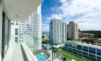 Saint Honore de un dormitorio en Venta, Apartamento frente al mar en playa mansa