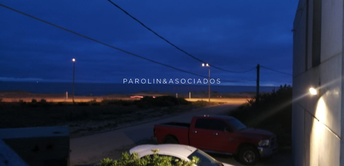 Muy Linda en la Casa en el Chorro con Vista al Mar
