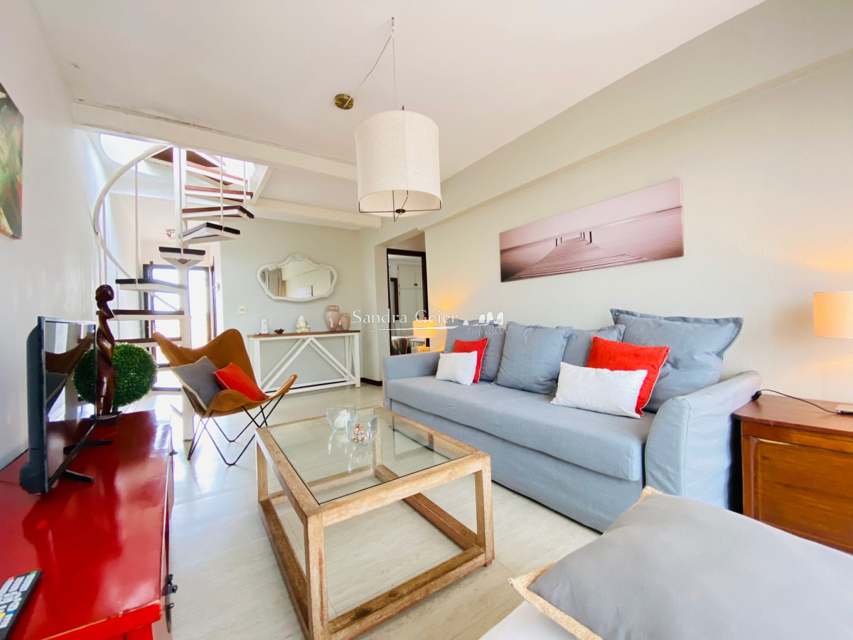 Apartamento ID.2222 - Apartamento 3 dormitorios 2 baños a metros del mar.