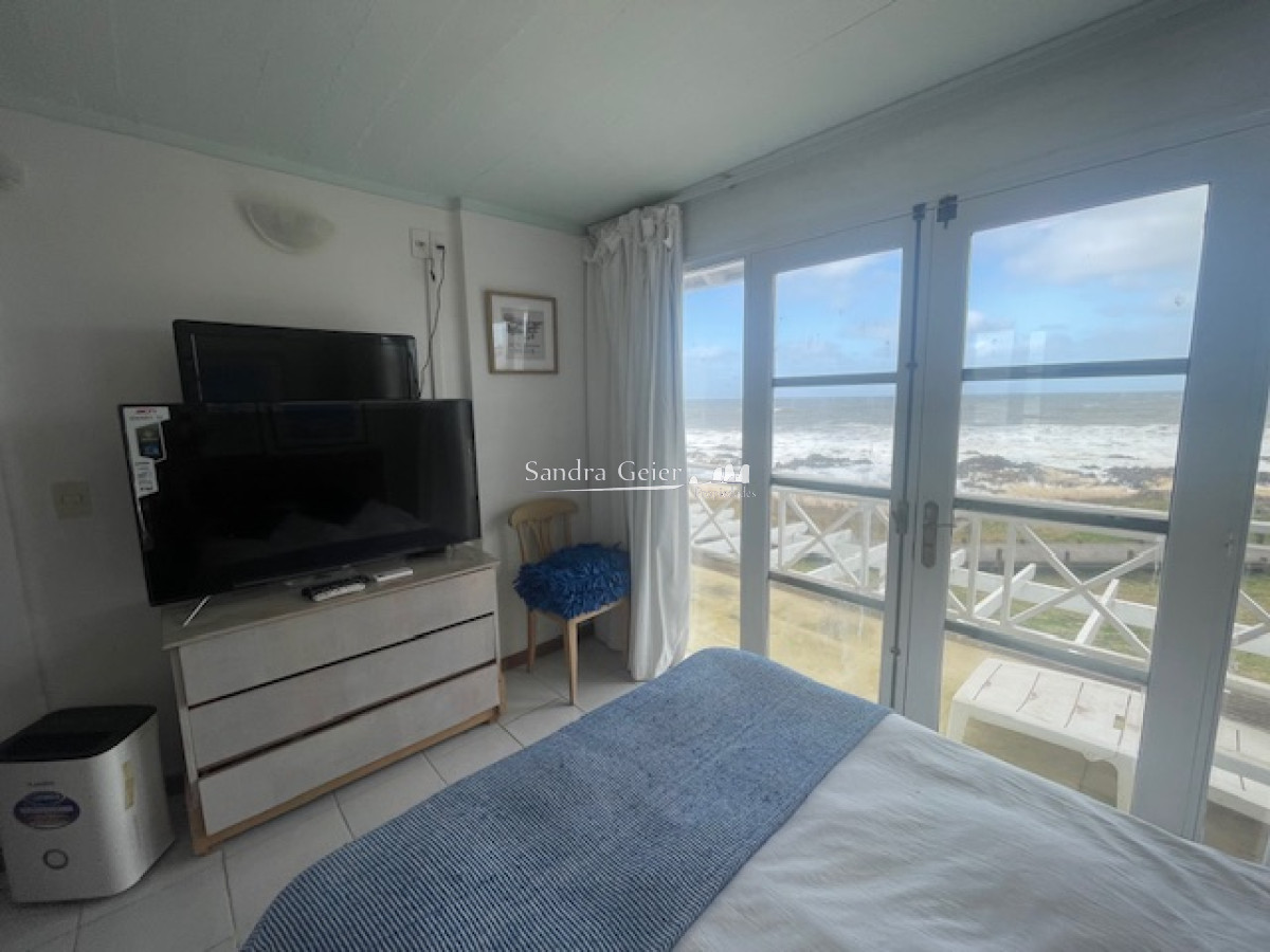 Apartamento ID.2228 - Apartamento de dos dormitorios en Montoya, La Barra en venta.