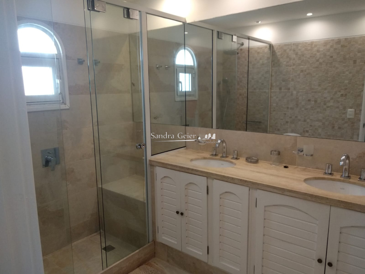 Apartamento ID.2224 - Apartamento de 3 dormitorios 2 baños